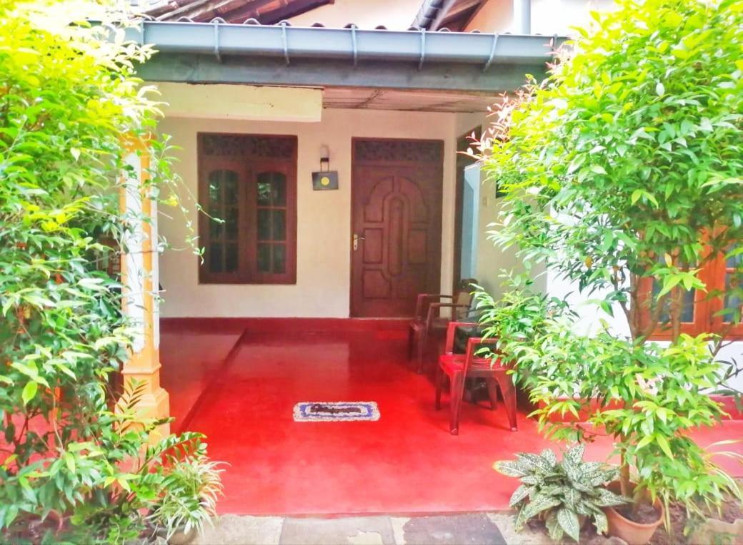Senith Guest House Mirissa Luaran gambar