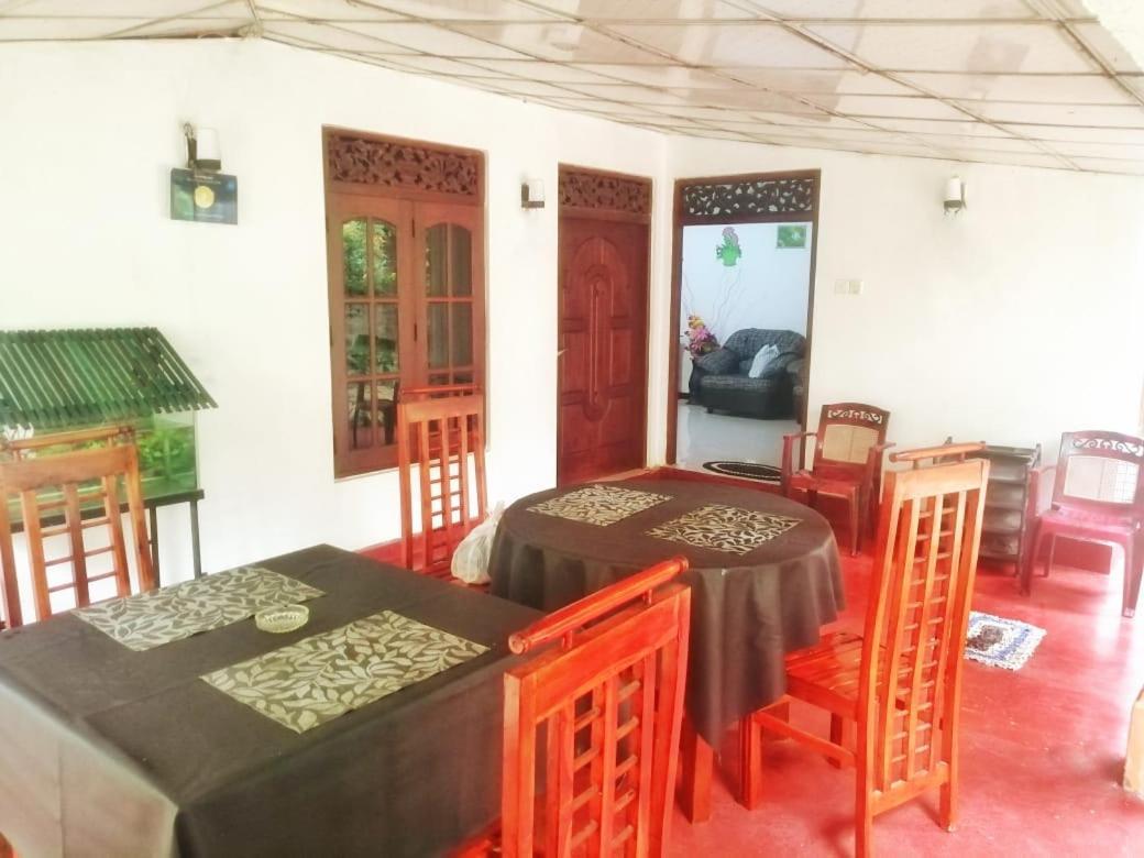 Senith Guest House Mirissa Luaran gambar