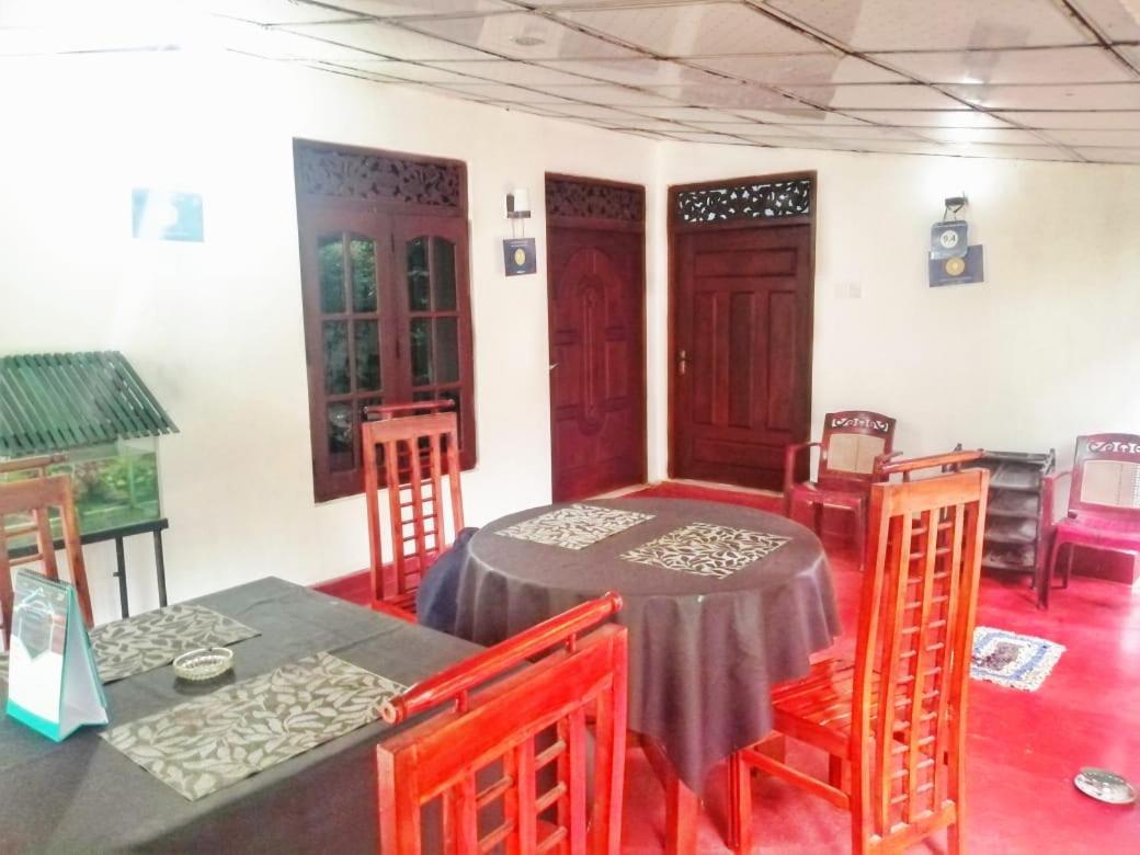 Senith Guest House Mirissa Luaran gambar