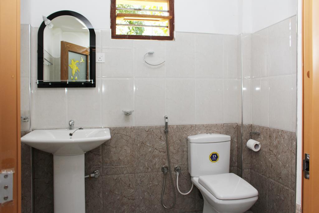Senith Guest House Mirissa Luaran gambar
