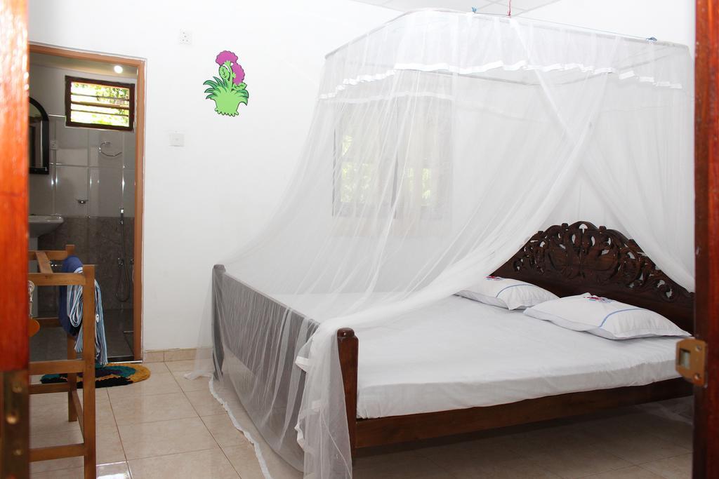 Senith Guest House Mirissa Luaran gambar
