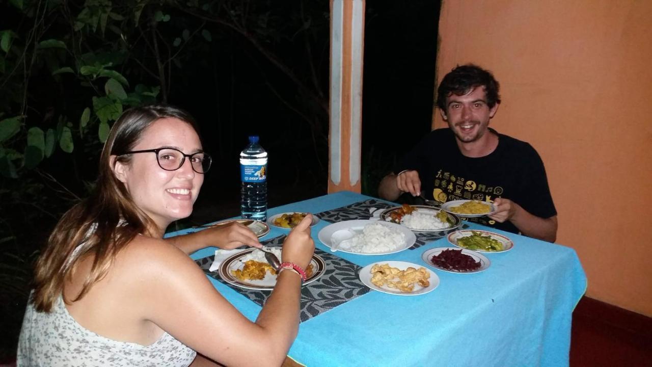 Senith Guest House Mirissa Luaran gambar
